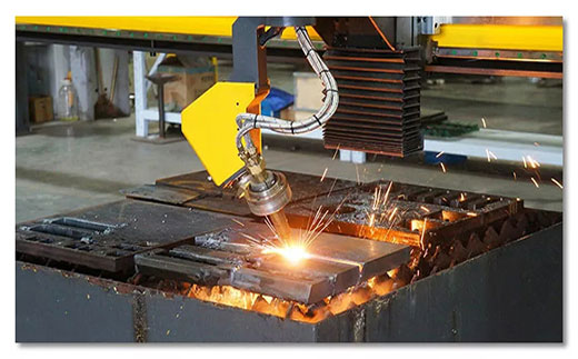 上海官网斗鱼体育10米超长跨距无限回转数控坡口切割机调试